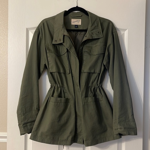 Universal Threads Jacket - Picture 1 of 7